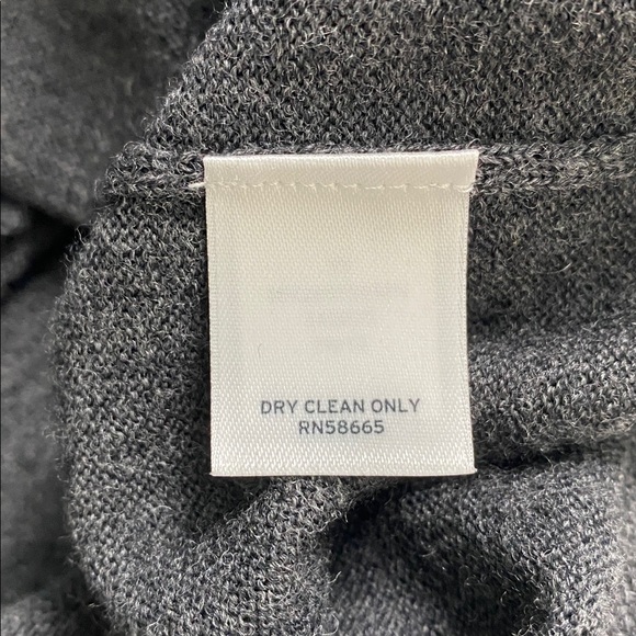 Nordstrom Men’s Shop Extra Fine Merino Wool Sweater Vest | V Neck | Dark Gray - Picture 12 of 13